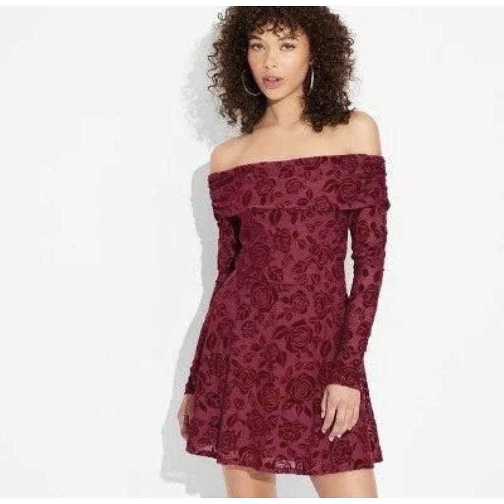 Women's M Long Sleeve Flocked Mini Fit & Flare Dress Off The Shoulder Wild Fable